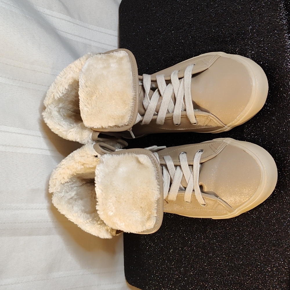Joe Boxer Sneakers